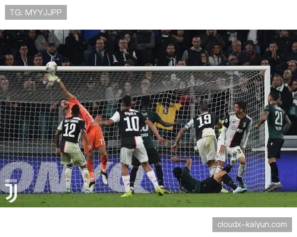 点球争议后，当值主裁施拉格在赛后报告中对VAR介入进行说明