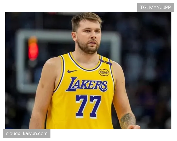 东契奇社交媒体播放量21.1亿次排名第三，国际球员影响力扩大